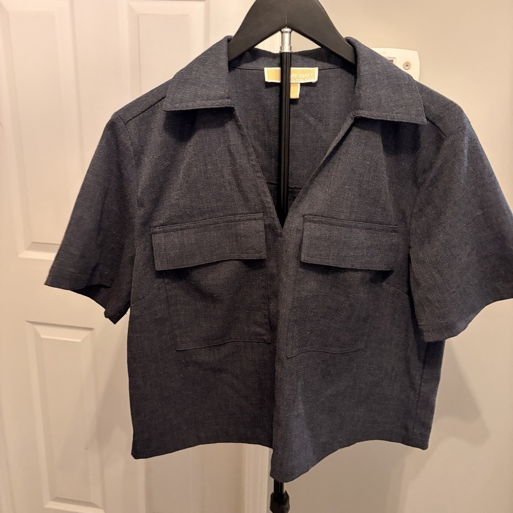 Michael Kors Gray Cropped Utility Shirt Med Trendy Boxy Quiet Luxury Boho EUC